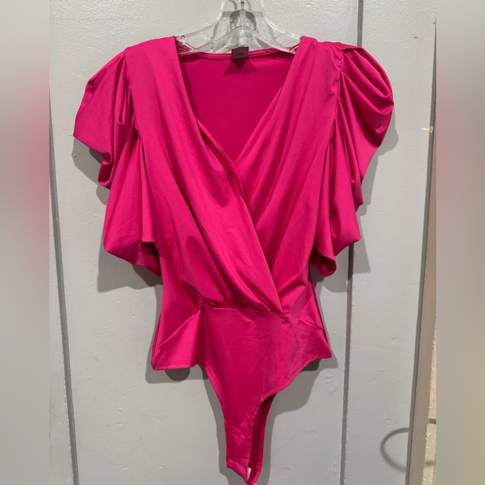 NWOT Pink Flutter Sleeve Bodysuit